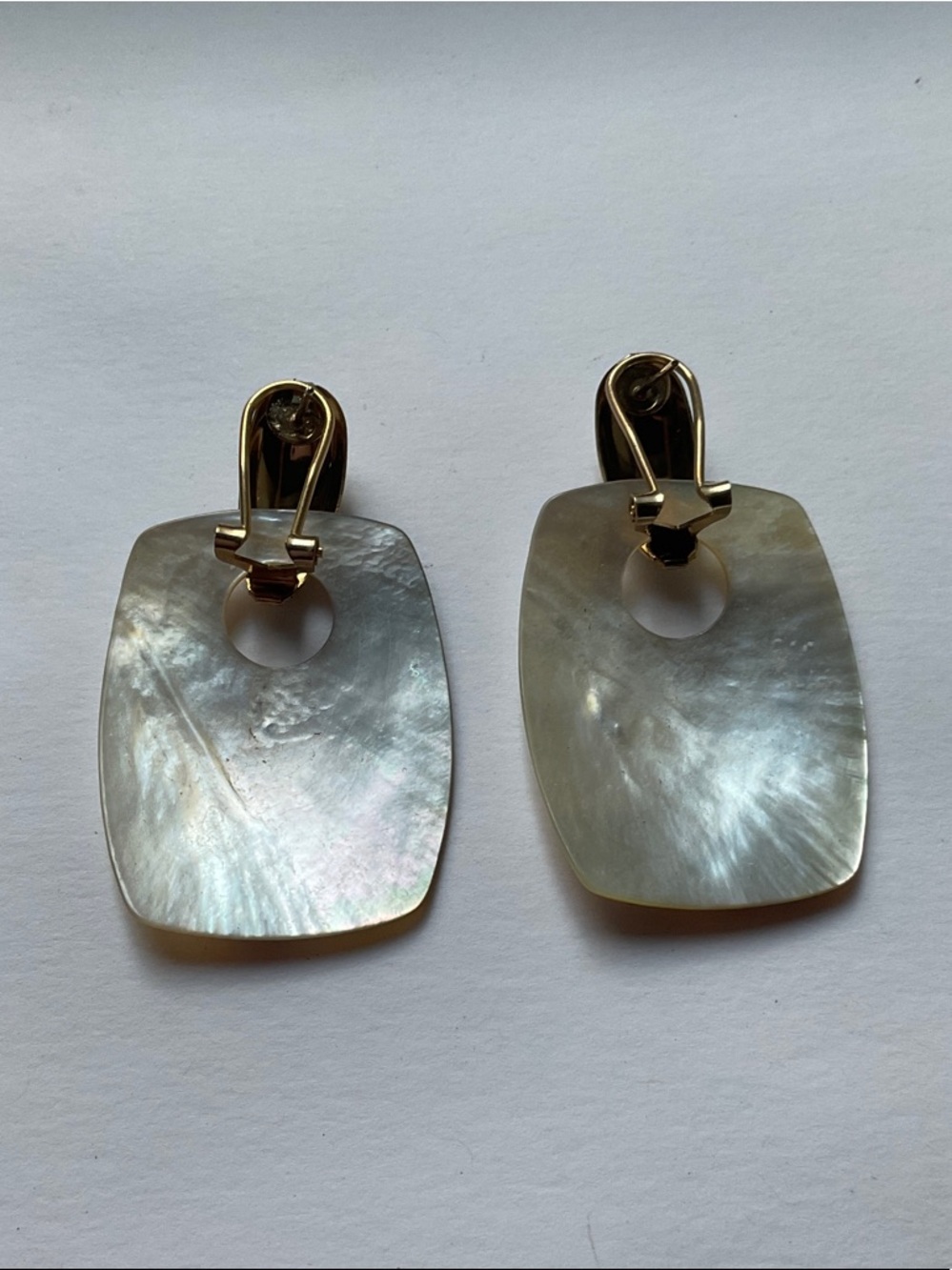 🟦NWT MOP Iridescent Drop Gold Earrings, Rectangular Shape & Handcrafted - Picture 6 of 11